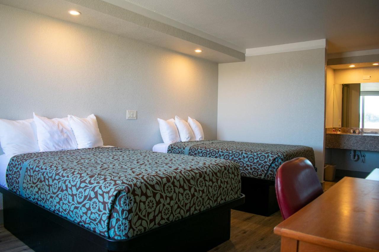 Days Inn By Wyndham Hillsboro Tx Exterior foto