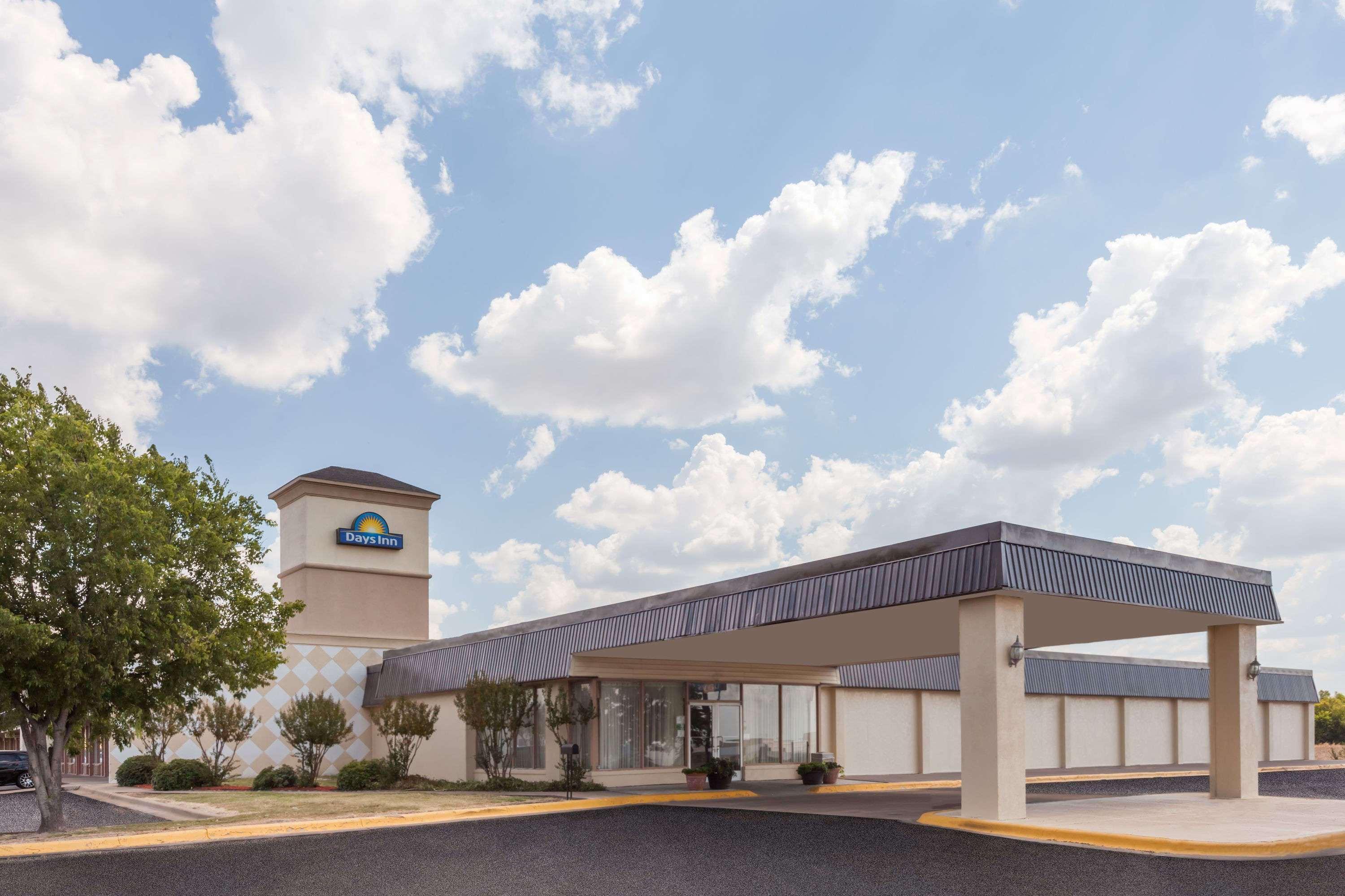 Days Inn By Wyndham Hillsboro Tx Exterior foto