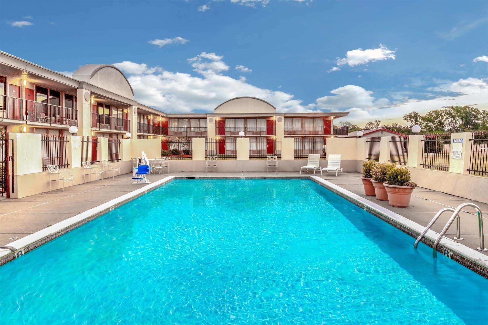 Days Inn By Wyndham Hillsboro Tx Exterior foto